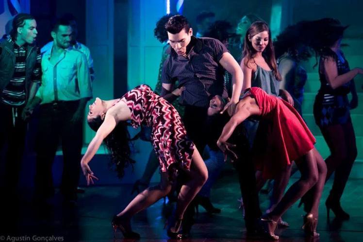 1450345_596375470410020_41109587_n